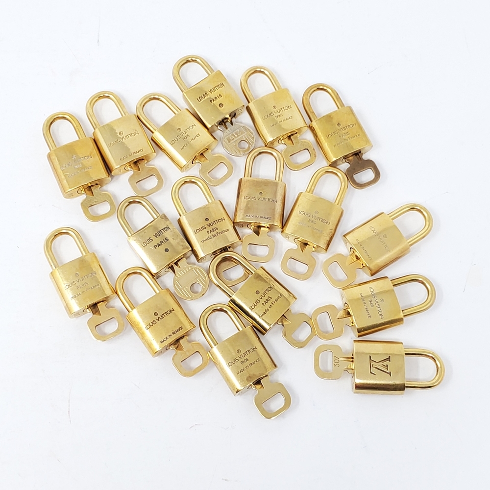 100% Authentic Louis Vuitton 1 Locks and 1 Key - Picture 9 of 13